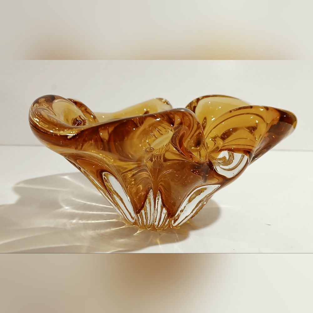 Elegant Vintage Amber Glass Art Bowl